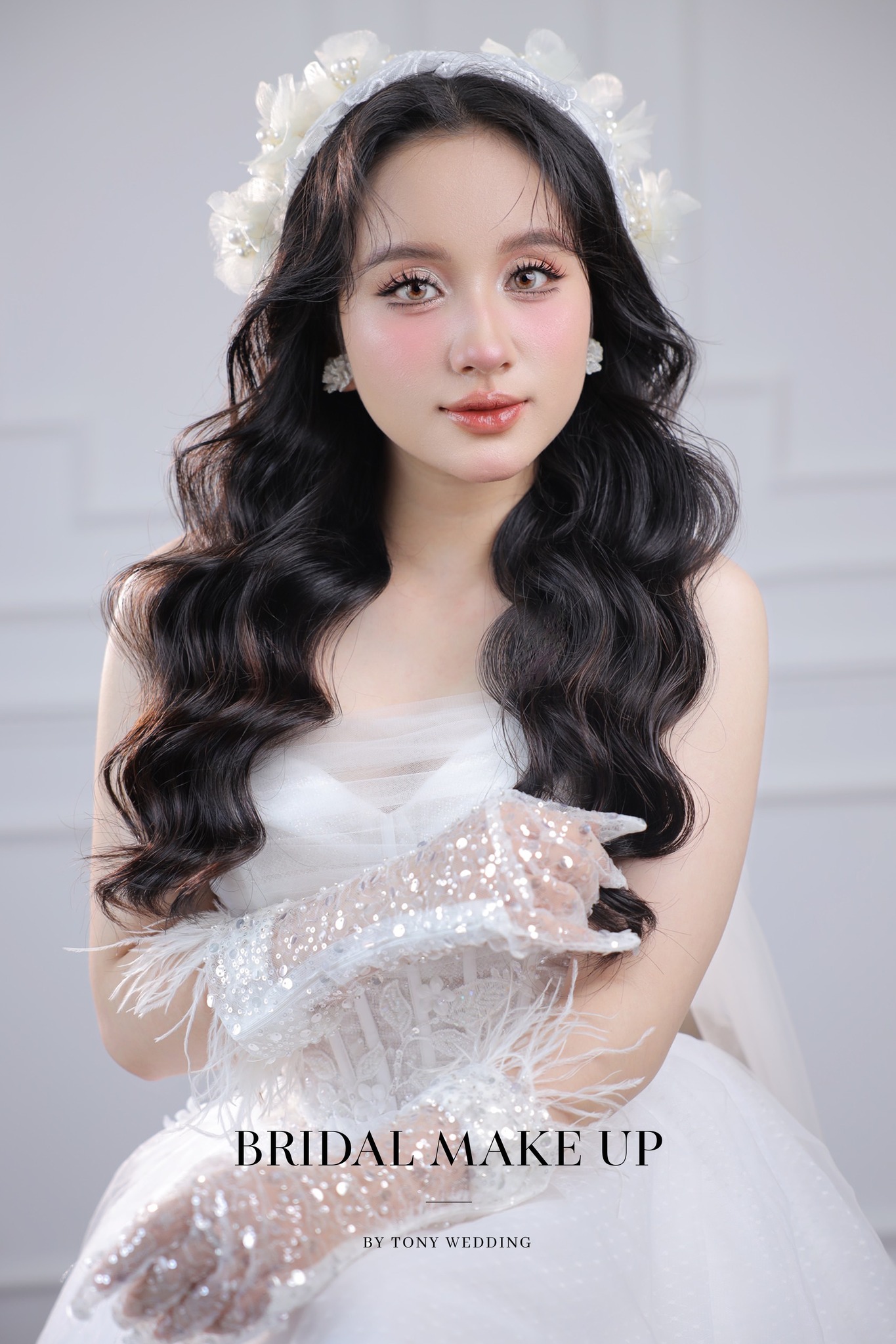 kieu-toc-xoan-bong-cho-co-dau-mat-vuong