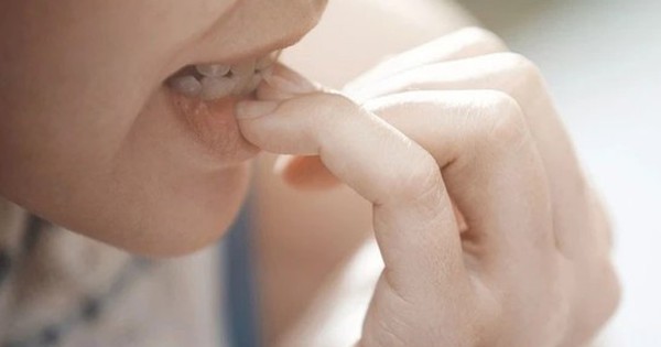 Tật cắn móng tay có hại như thế nào?