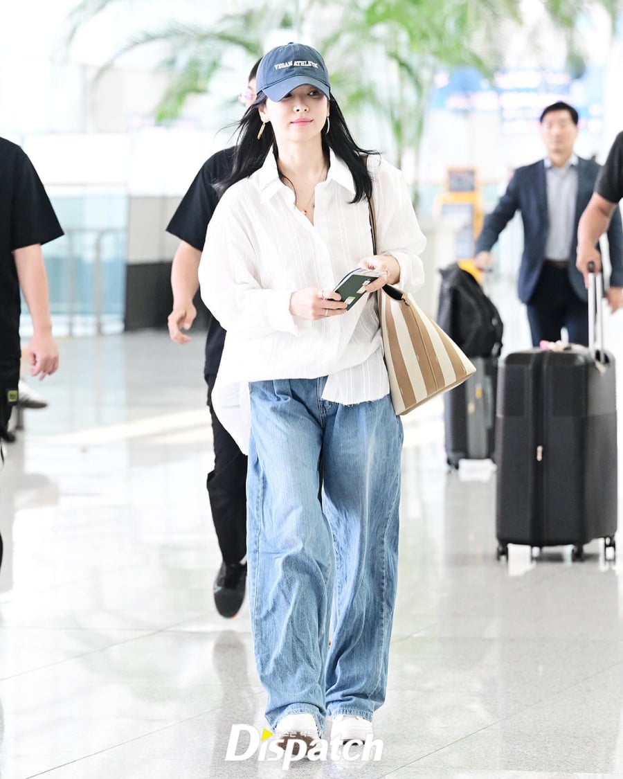 Quần jeans ống suông mang lại sự thoải mái và khả năng che nhược điểm hiệu quả.