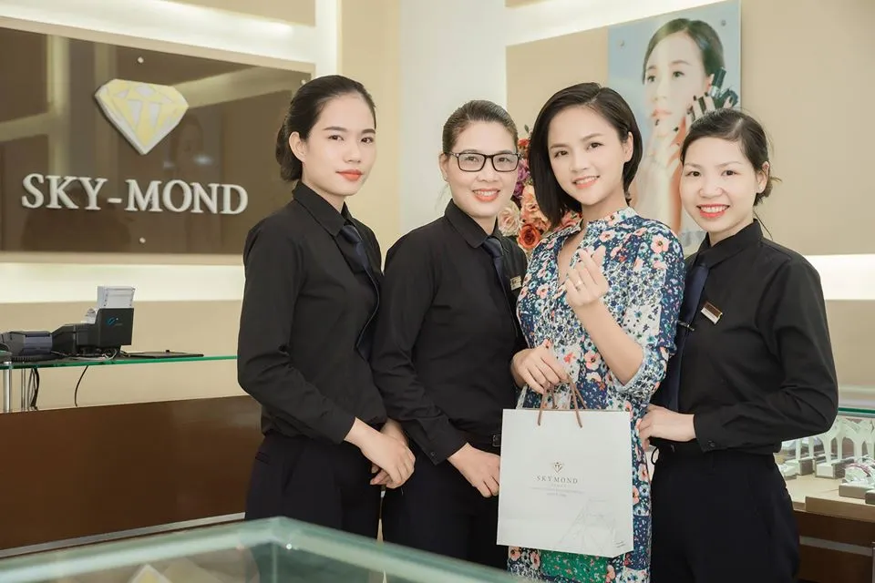 mua nhẫn cưới skymond